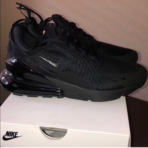 Brand new Nike 270